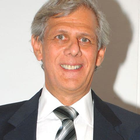 2019-2021 Dr Roberto Castano
